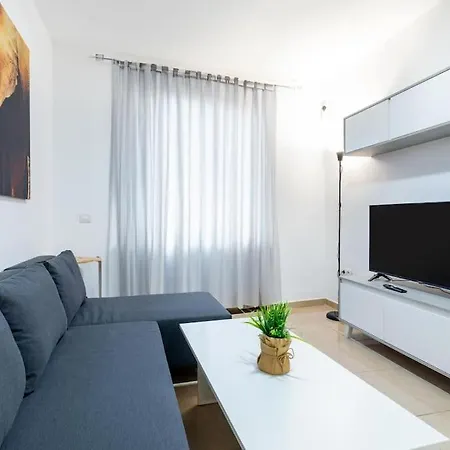 Carolina 8 Apartment